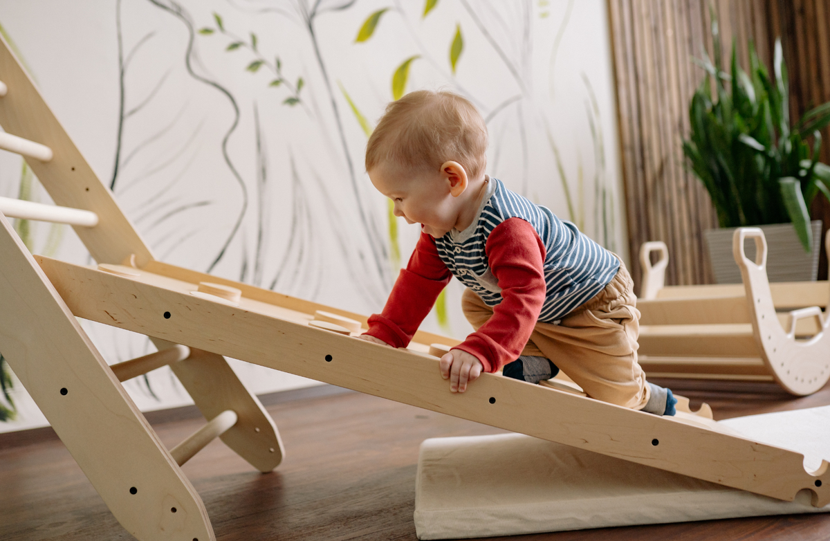 Premier jour à la crèche : guide minute par minute
